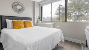 Desk, iron/ironing board, WiFi, bed sheets - Landing | Amazing Studio, Courtyard, Yoga Studio (St. Petersburg)