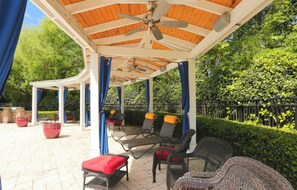 Terrace/patio - Landing | Modern 2BD, Clubhouse, Gym (Stockbridge)