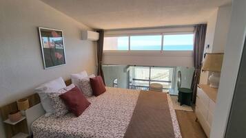 3 chambres, bureau, Wi-Fi gratuit, draps fournis