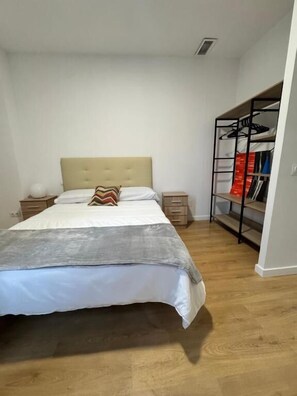 Comfort Apartment, City View - Apartamentos Melisa (Madrid)