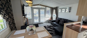 Hot tub lodge Bockenfield Morpeth , cottage with hot tub , caravan with hot tub