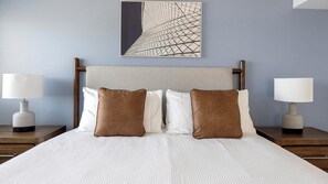 2 bedrooms, desk, iron/ironing board, WiFi - Landing | Incredible 2BD in Glendale (Glendale)