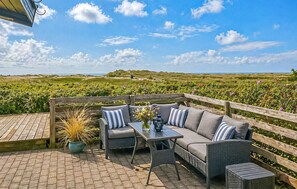 Terrace/patio - Beach front home in Hjørring with house sea view (Hjørring)
