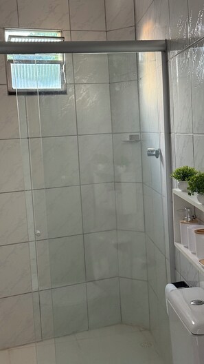 Hair dryer, towels, soap, toilet paper - Cozy apartment (Salvador)