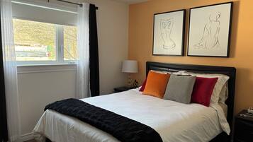 Rumah, 2 kamar tidur, patio, pemandangan kebun