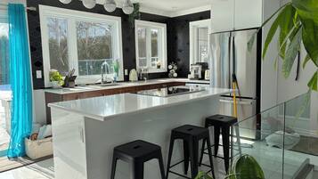 Rumah, 2 kamar tidur, patio, pemandangan kebun | Interior