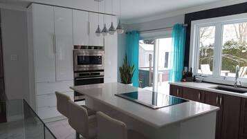 Rumah, 2 kamar tidur, patio, pemandangan kebun | Interior