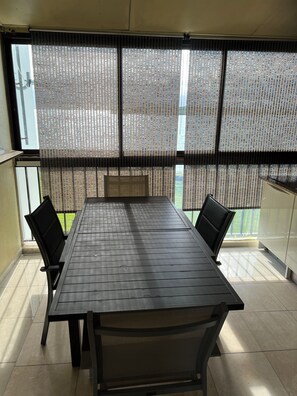 Dining - Suite Appart (Grande-Terre)