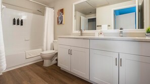 Bathroom - Landing | Amazing 2BD, Gym, Clubhouse (San Antonio)