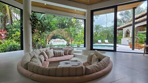Interior - The Jungle Sanctuary (Quepos)
