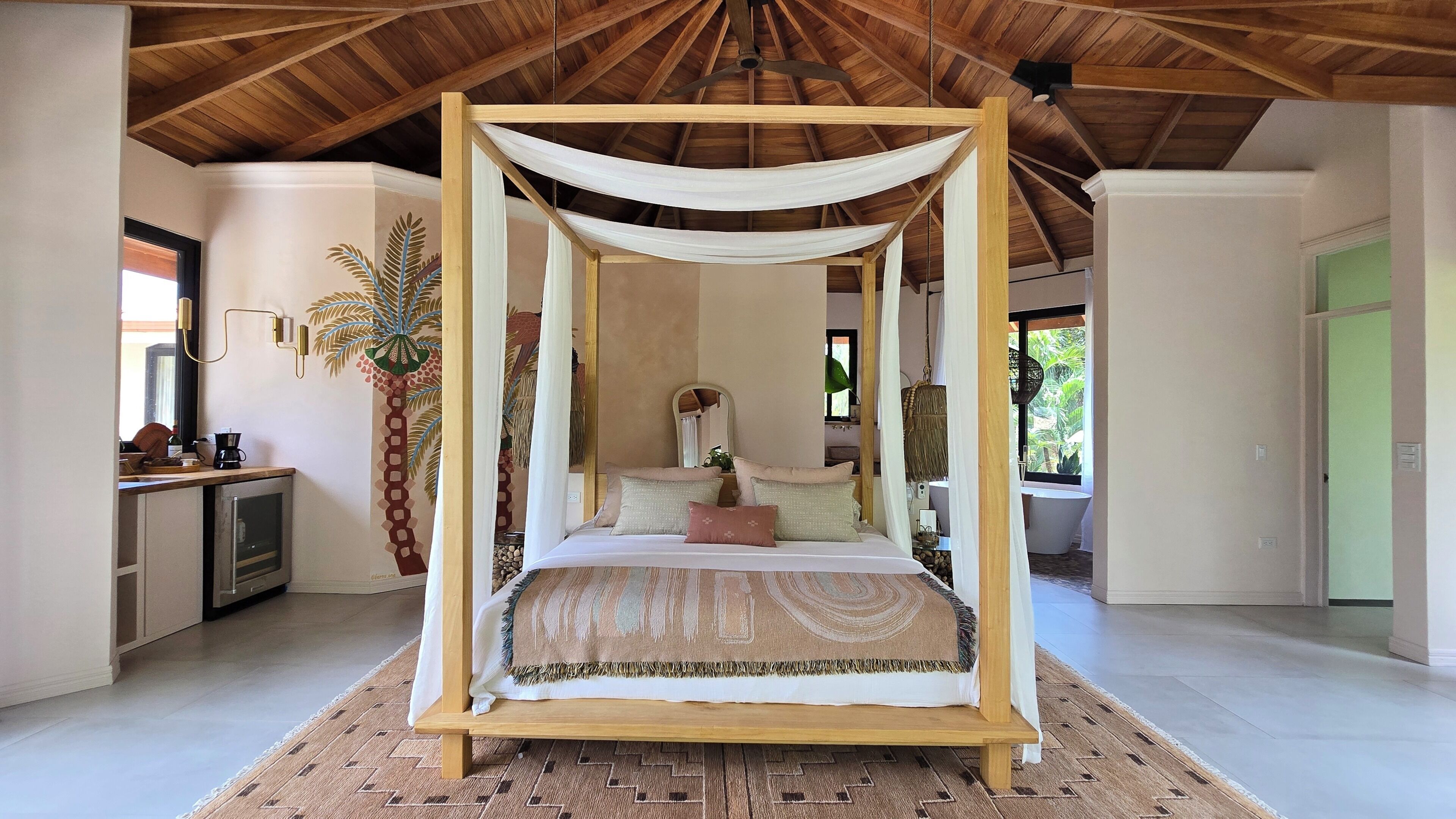 4 bedrooms, free WiFi, bed sheets