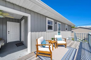 Terrace/patio - Surf Shack-2 Blocks to the Beach! (Panama City Beach)