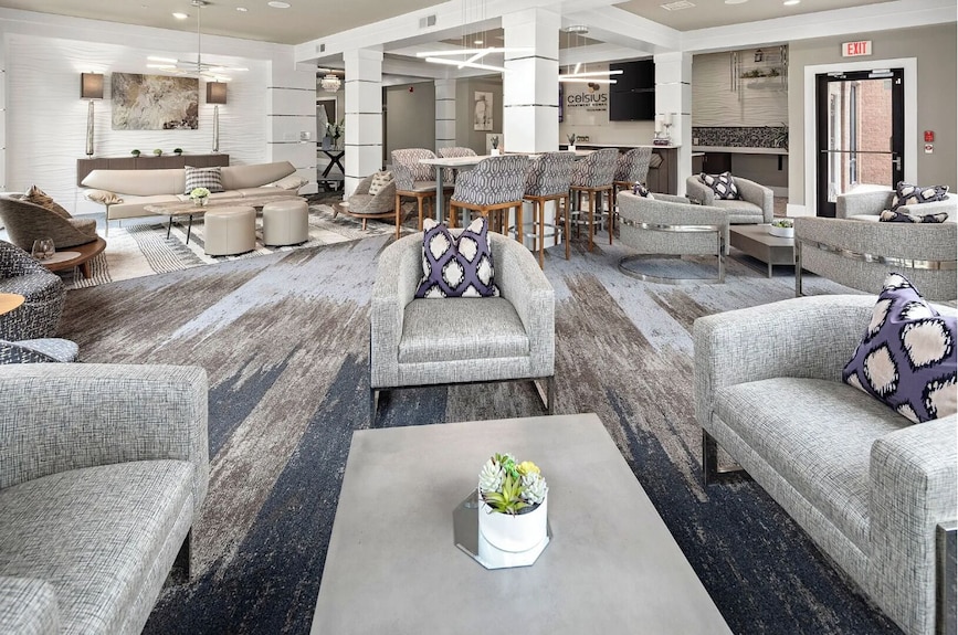 Landing | Stylish 1bd, Game Room, Pool - 노르만 호