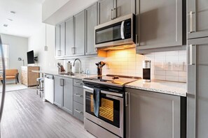 Fridge, dining tables - Landing | Amazing Studio, Pool, Clubhouse (Savannah)