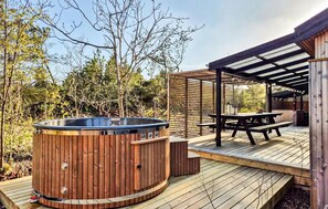 Outdoor dining - 3 bedroom awesome home in Hurup Thy (Hurup Thy)