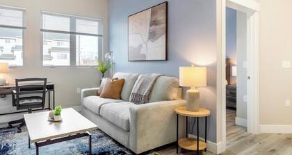 Landing | Beautiful 2BD in Harvey Park South