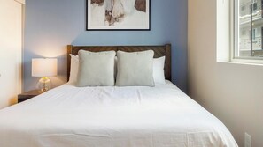 2 bedrooms, desk, iron/ironing board, WiFi