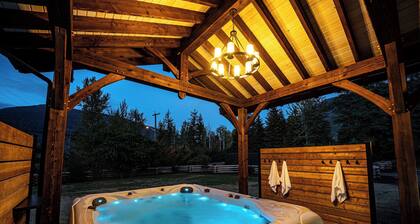 Spacious 17-Guest Stay â Families or Teams - Ski, Bike, Golf or Tournament