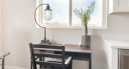 Landing | Modern 2BD in Harvey Park South
