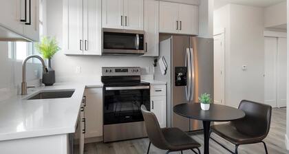 Landing | Spectacular 2BD in Harvey Park South