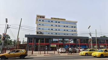 Habitació Comfort, balcó, vistes a la ciutat | Exterior