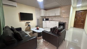 Comfort kamer, balkon, uitzicht op stad | Woonruimte