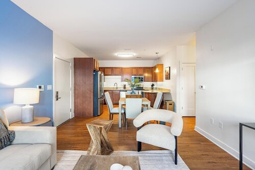 Landing | Stunning 2BD, Gym