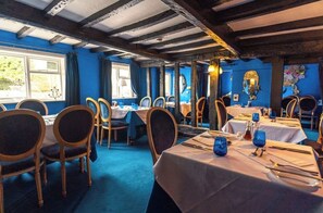 Dining - The lion hotel (Berriew)