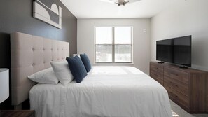 2 bedrooms, desk, iron/ironing board, WiFi - Landing | Beautiful 2BD, Yoga Studio, Clubhouse (Little Rock)