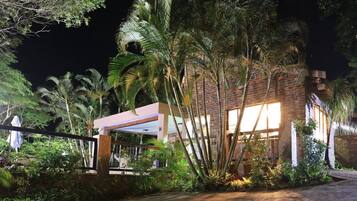 Villa, 3 Bedrooms, Private Pool | Garden