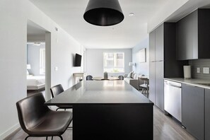Interior - Landing | Beautiful 1BD, Courtyard, Clubhouse (Reno)