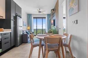 Dining - NOK Elegant 1BR The Towers by Vistacana (Punta Cana)