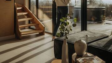 House, 2 Bedrooms, Smoking, Balcony | Interior