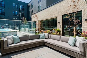 Terrace/patio - Landing | Spectacular 2BD, Gym, Yoga Studio (Columbus)
