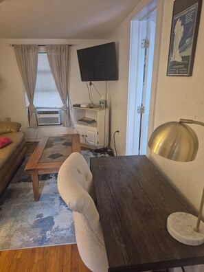 Living area - 2-bedroom apartment on a tree lined street, Walkable to coffee,bars,eateries. (San Marcos)