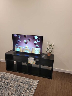 Apartment, 2 Bedrooms | Room amenity - Gorgeous Beacon Heights 2 Bedrooms Apartment (Edmonton)