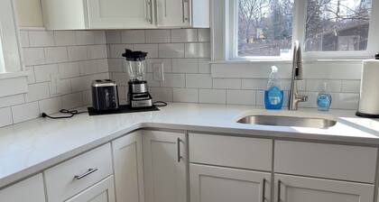 Amazing 3-bedroom house with AC in adorable Highland