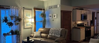 Cozy 1-bedroom in rural Illinois come relax and enjoy the tranquility.