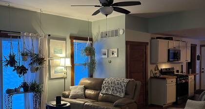 Cozy 1-bedroom in rural Illinois come relax and enjoy the tranquility.