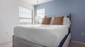 2 bedrooms, desk, iron/ironing board, WiFi