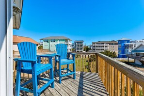 Property grounds - Your Perfect Family Beach Stay Steps from the Beach and Pier! (Carolina Beach)