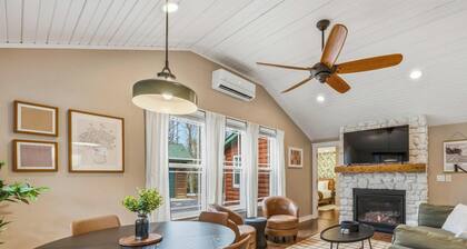 Modern Woodsy Cabin, Walk to Sister Bay