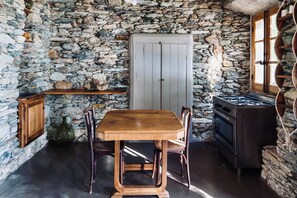 Dining - Vrbo Property (Canari)