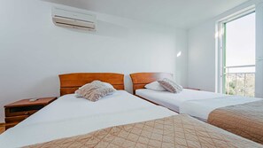 Room - Seaview apartment Verde near beach (Okrug Gornji)