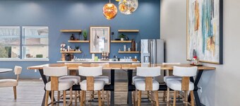 Landing | Chic 1BD, Gym, Clubhouse