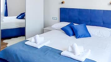 3 slaapkamers, een strijkplank/strijkijzer, reisbedje, gratis wifi