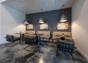 Dining - Landing | Beautiful 1BD, Gym (Columbus)