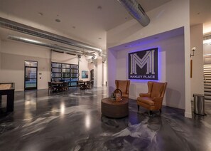 Lobby - Landing | Beautiful 1BD, Gym (Columbus)