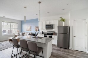 Interior - Landing | Incredible 1BD, Gym (Columbus)