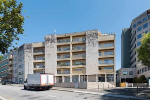 Exterior - VIVA Boavista Boho Studio w/ garage (Porto)